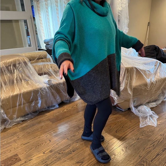 LOMBAGGI KNITWEAR SWEATER PONCHO - Picture 10 of 13